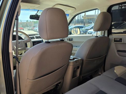 Used 2008 Ford Escape 2WD Hybrid image 25