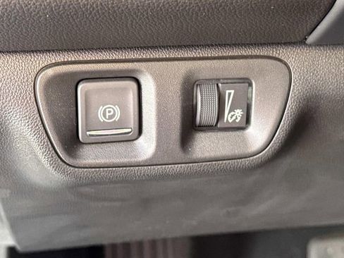 Used 2023 GMC Acadia SLE w/ Elevation Edition image 26