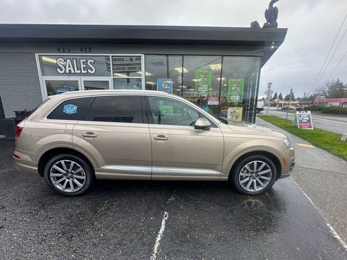 Used 2019 Audi Q7 3.0T Prestige w/ Prestige Package image 4
