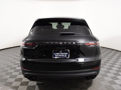 Used 2022 Porsche Cayenne Platinum Edition AWD/4WD image 5