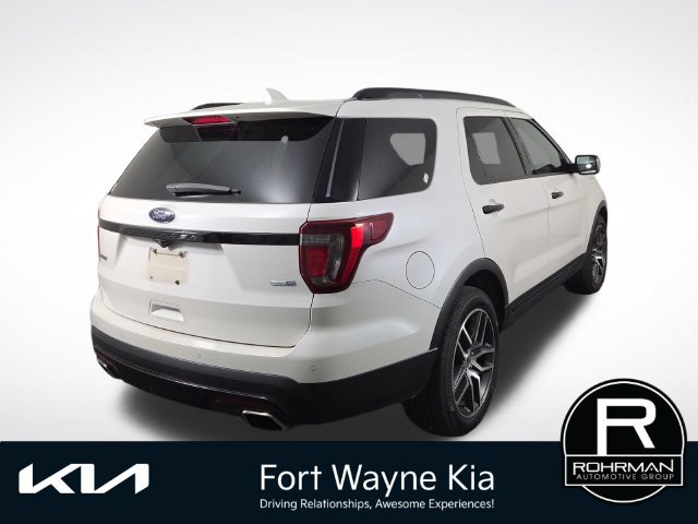 Used 2017 Ford Explorer Sport w/ Equipment Group 401A AWD/4WD image 7