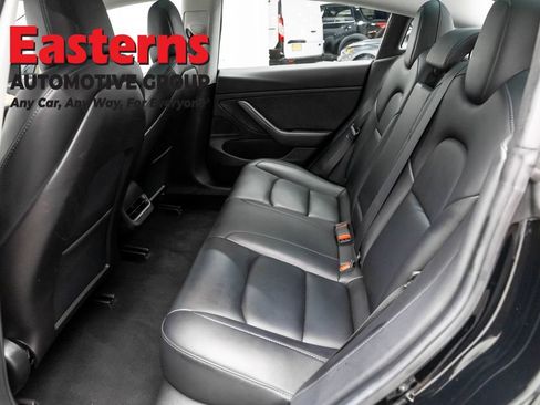 Used 2019 Tesla Model 3 Standard Range Plus RWD image 15