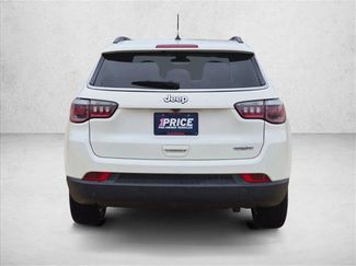 Used 2018 Jeep Compass Latitude FWD video 2