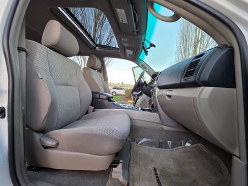 Used 2007 Toyota 4Runner SR5 image 14