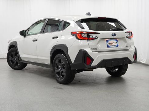 Used 2024 Subaru Crosstrek 2.0i AWD/4WD image 2