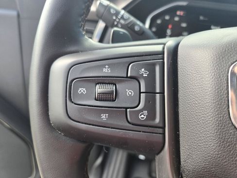 Used 2024 GMC Sierra 1500 AT4 w/ Technology Package AWD/4WD image 11