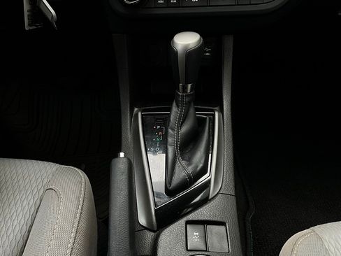 Used 2016 Toyota Corolla LE image 20