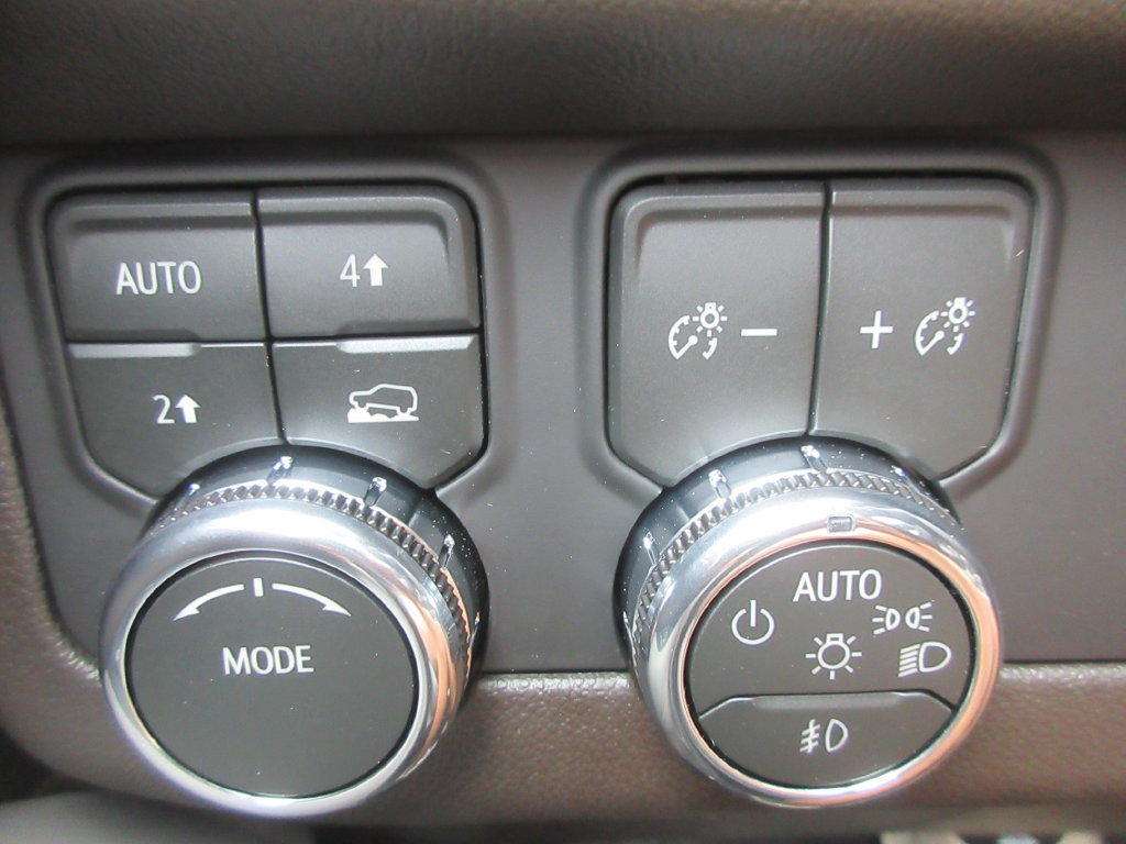 New 2027 GMC Yukon Elevation w/ Technology Package AWD/4WD image 17