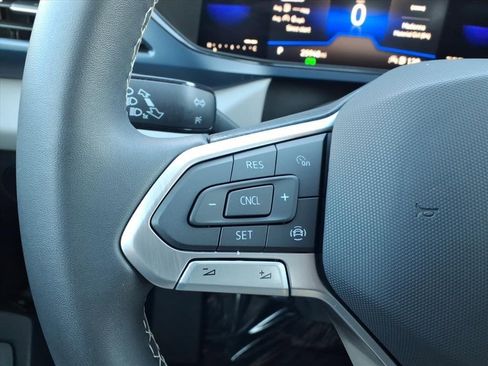 Used 2022 Volkswagen Taos SE image 21