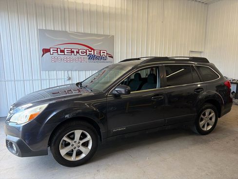 Used 2013 Subaru Outback 2.5i Premium w/ All-Weather Pkg AWD/4WD image 2