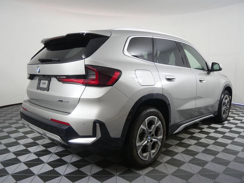 Used 2023 BMW X1 xDrive28i image 3