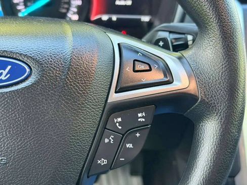 Used 2018 Ford Fusion SE FWD image 13