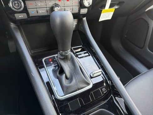 New 2026 Jeep Compass Limited image 15