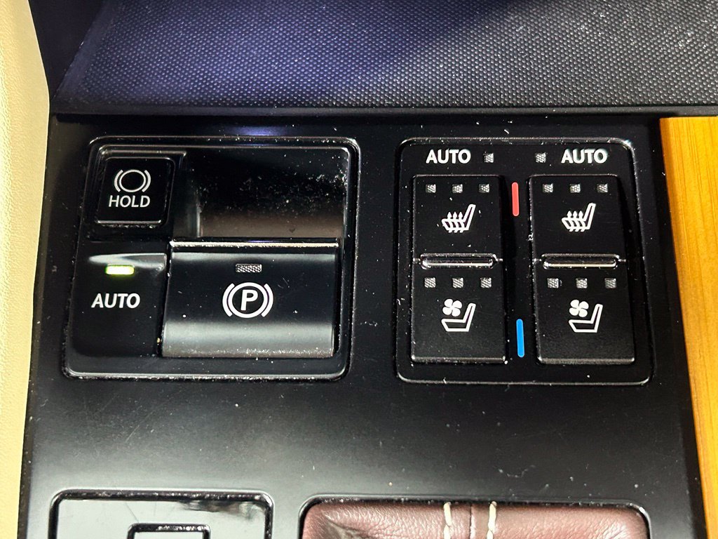 Used 2019 Lexus RX 450h AWD w/ Navigation Package image 23