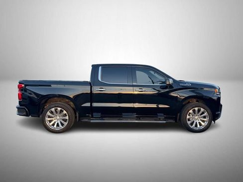 Used 2021 Chevrolet Silverado 1500 High Country w/ Technology Package AWD/4WD image 5