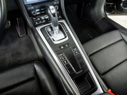 Used 2019 Porsche 911 Carrera image 14