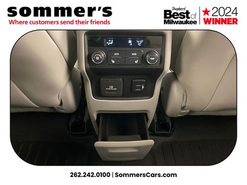 Used 2018 GMC Acadia SLT image 23