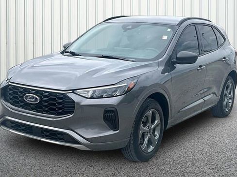 Used 2024 Ford Escape ST-Line w/ Tech Pack #1 AWD/4WD image 2
