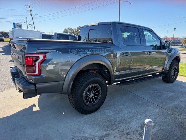 Used 2019 Ford F150 Raptor w/ Equipment Group 802A Luxury AWD/4WD image 12