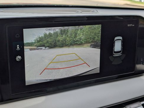 Used 2025 Hyundai Palisade SEL FWD image 24