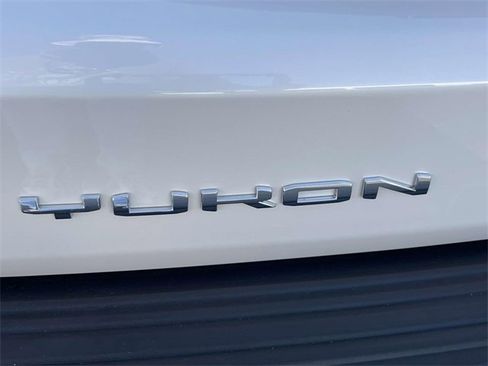 Certified 2023 GMC Yukon Denali Ultimate image 10