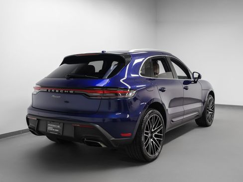 Certified 2023 Porsche Macan AWD/4WD image 12