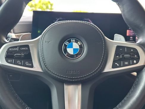 Used 2025 BMW X5 sDrive40i w/ M Sport Package RWD image 25