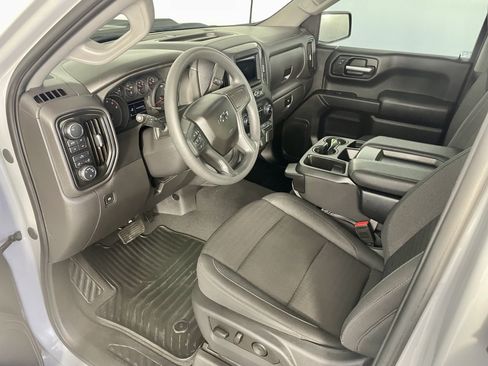 Used 2025 Chevrolet Silverado 1500 Custom Trail Boss AWD/4WD image 10