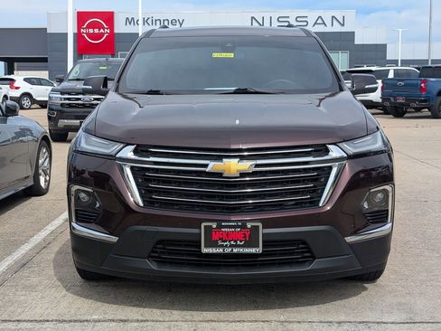 Used 2023 Chevrolet Traverse LT FWD image 6