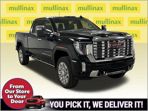 New 2026 GMC Sierra 2500 Denali w/ Denali Reserve Package AWD/4WD image 2
