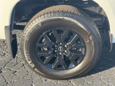 New 2026 Nissan Frontier SV w/ SV Convenience Package image 4