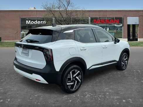 Certified 2025 Nissan Kicks SV w/ SV Premium Package FWD image 4