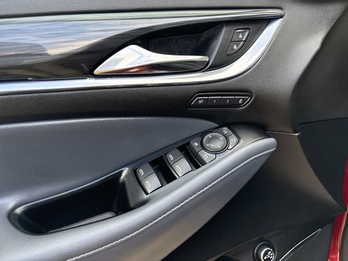 Used 2024 Buick Enclave Premium image 12