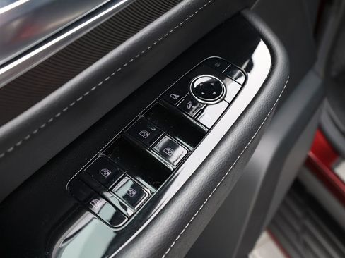 Used 2025 INFINITI QX80 Luxe RWD image 13
