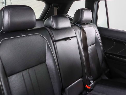 Used 2023 Volkswagen Tiguan SE R-Line FWD image 29