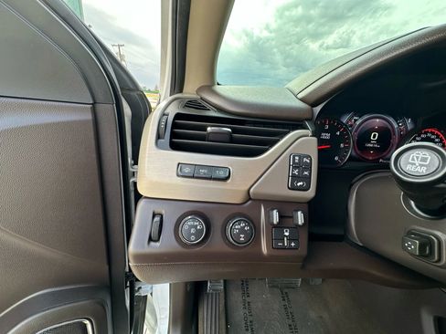 Used 2016 GMC Yukon XL Denali w/ Open Road Package image 29