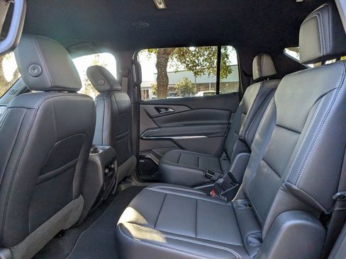 New 2026 Chevrolet Traverse LT w/ Enhanced Driving Package image 14