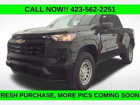Used 2024 Chevrolet Colorado W/T image 1