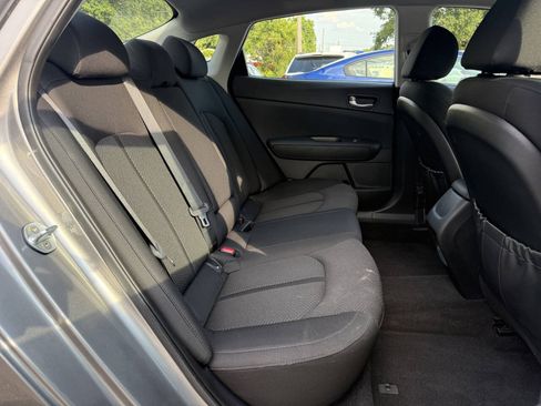Used 2016 Kia Optima LX FWD image 16