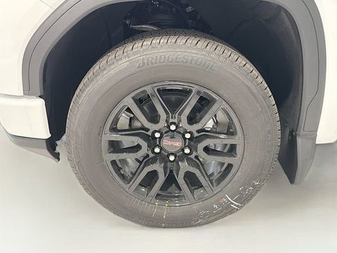 New 2026 GMC Sierra 1500 Elevation image 24