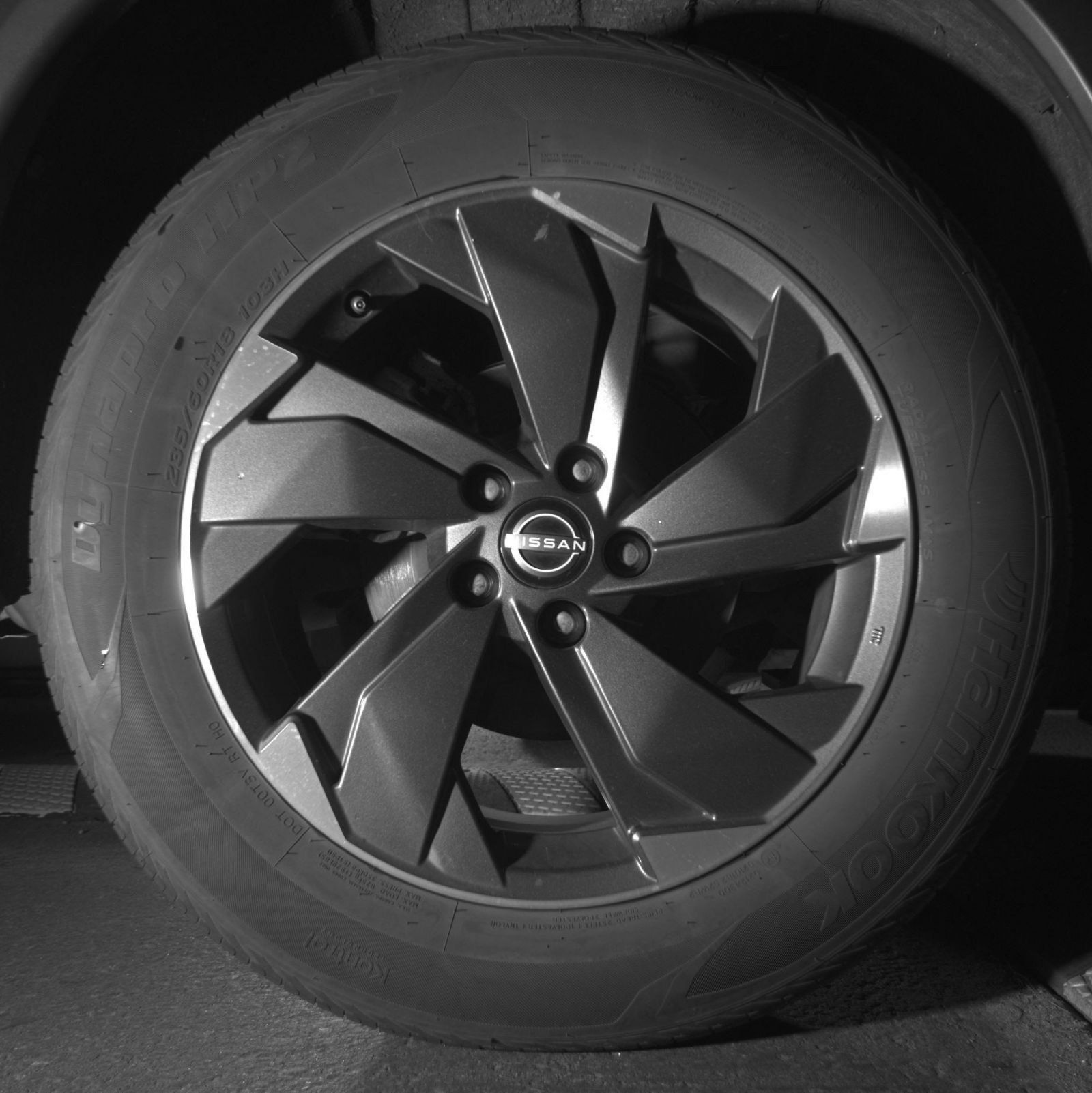 Used 2025 Nissan Rogue SV AWD/4WD image 18