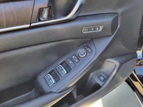 Used 2021 Honda Accord EX-L image 16