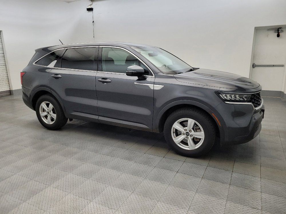 Used 2022 Kia Sorento LX FWD image 11
