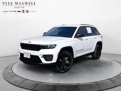 Used 2023 Jeep Grand Cherokee Altitude