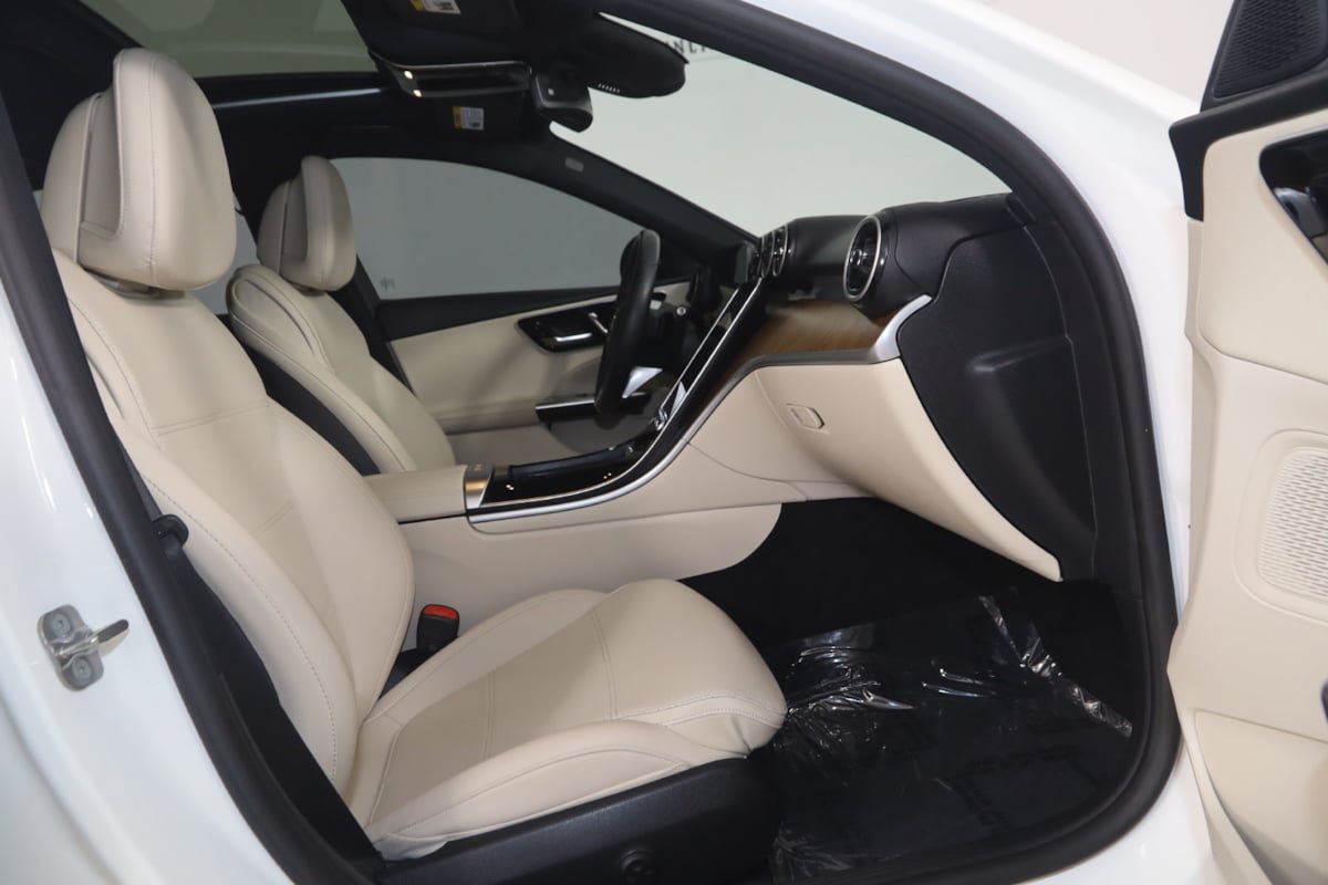 Used 2024 Mercedes-Benz C 300 4MATIC Sedan image 12