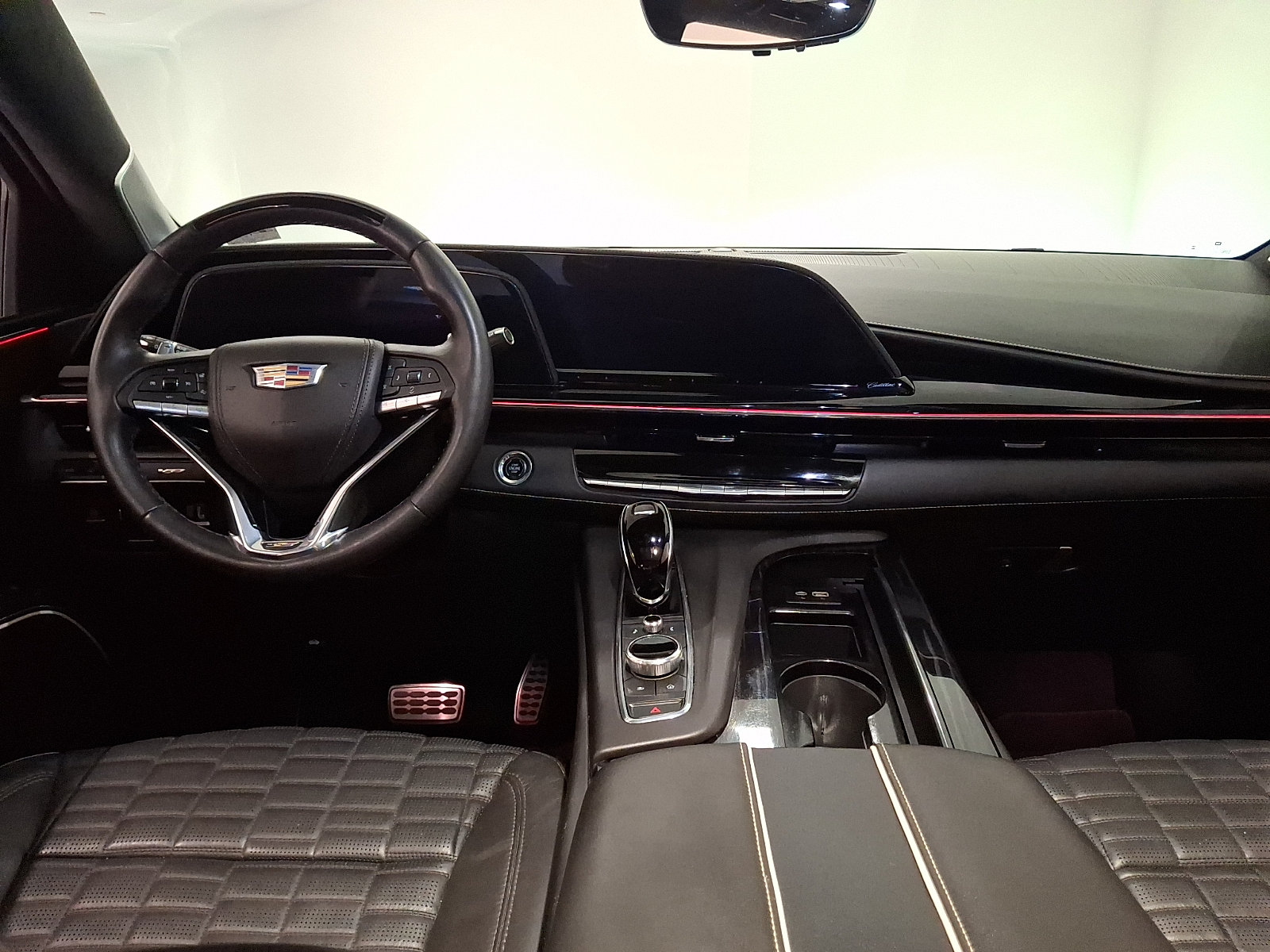 Certified 2023 Cadillac Escalade ESV V AWD/4WD image 17