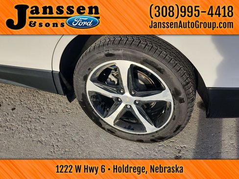 Used 2020 Chevrolet Equinox LT image 16