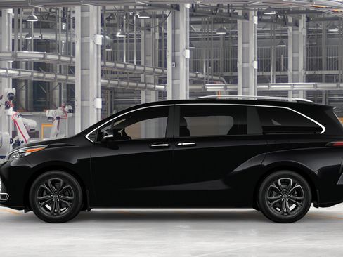 New 2026 Toyota Sienna Platinum AWD/4WD image 4