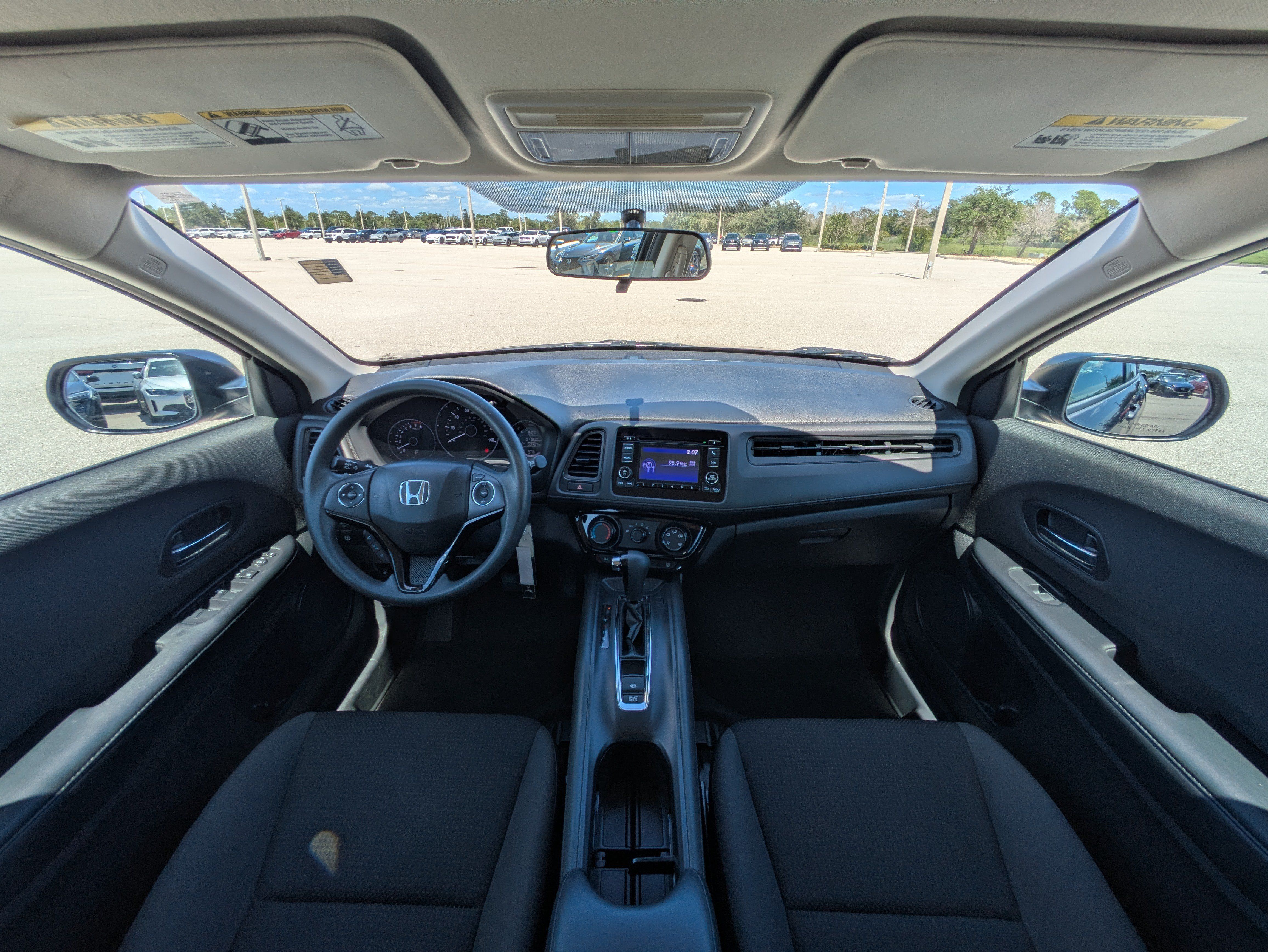 Used 2022 Honda HR-V LX image 29