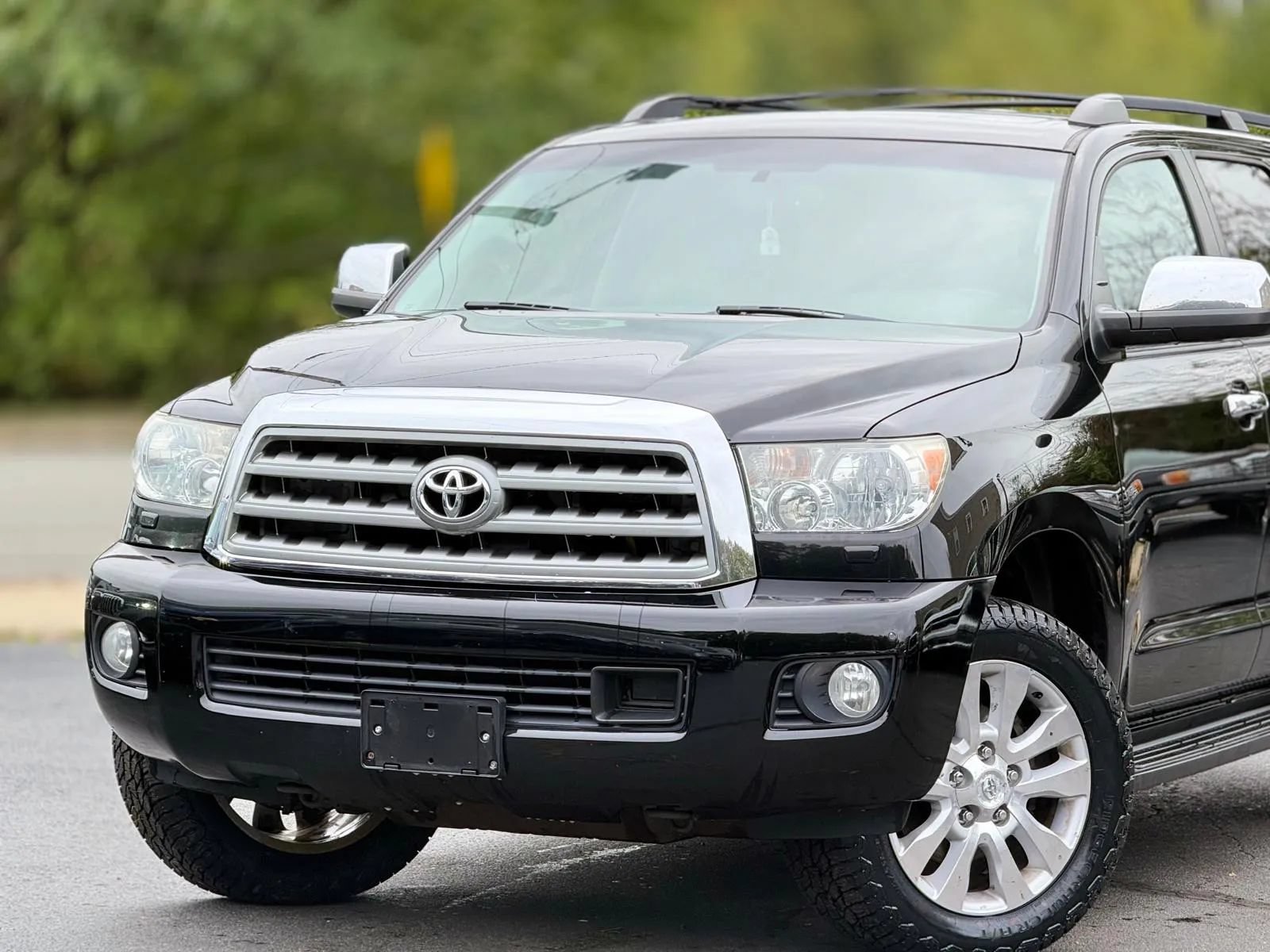 Used 2017 Toyota Sequoia Platinum AWD/4WD image 37
